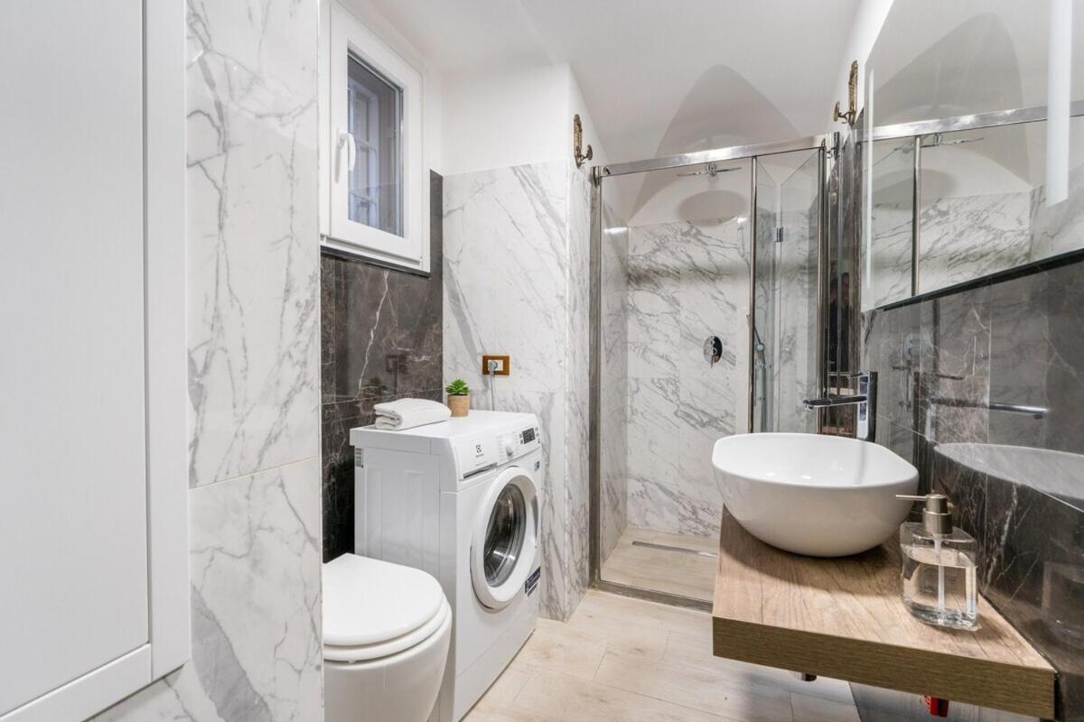 Rome Arena - Exclusive Apartment In Roma Termini Luaran gambar