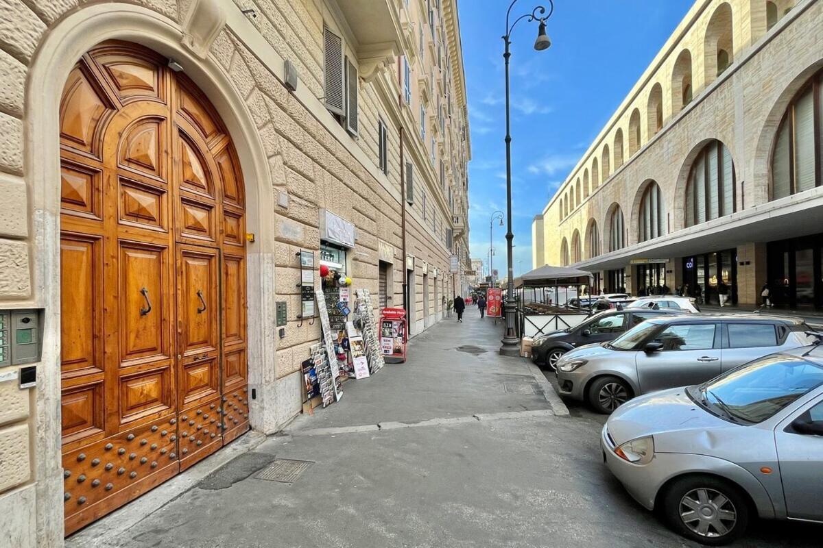 Rome Arena - Exclusive Apartment In Roma Termini Luaran gambar